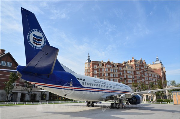 波音737-300教学飞机